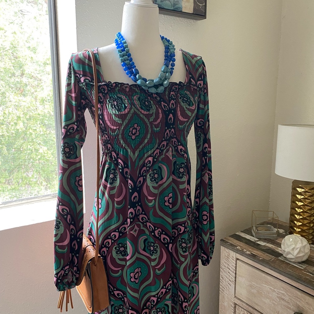 Women dress
